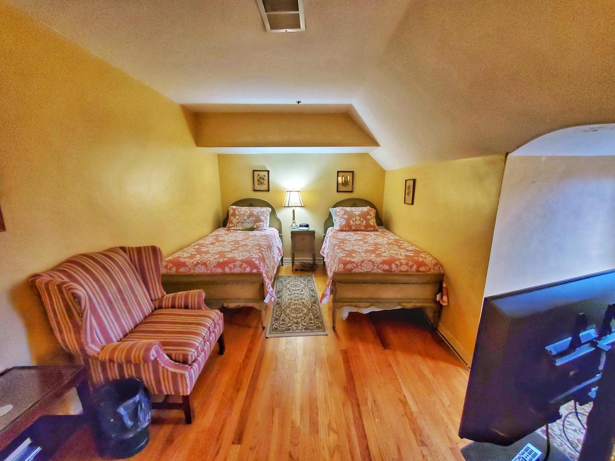 Montague Inn Bed & Breakfast Saginaw Extérieur photo