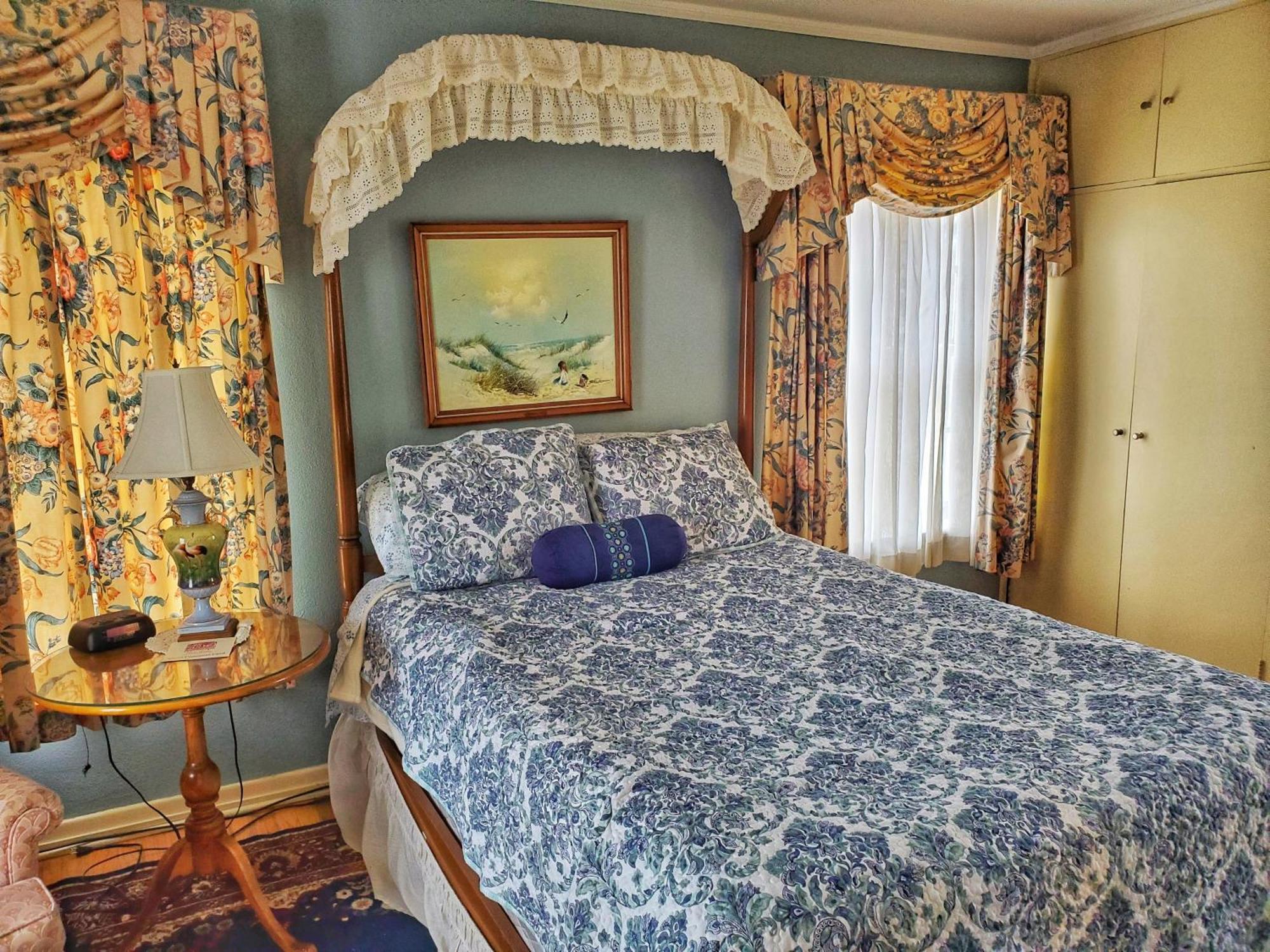 Montague Inn Bed & Breakfast Saginaw Extérieur photo