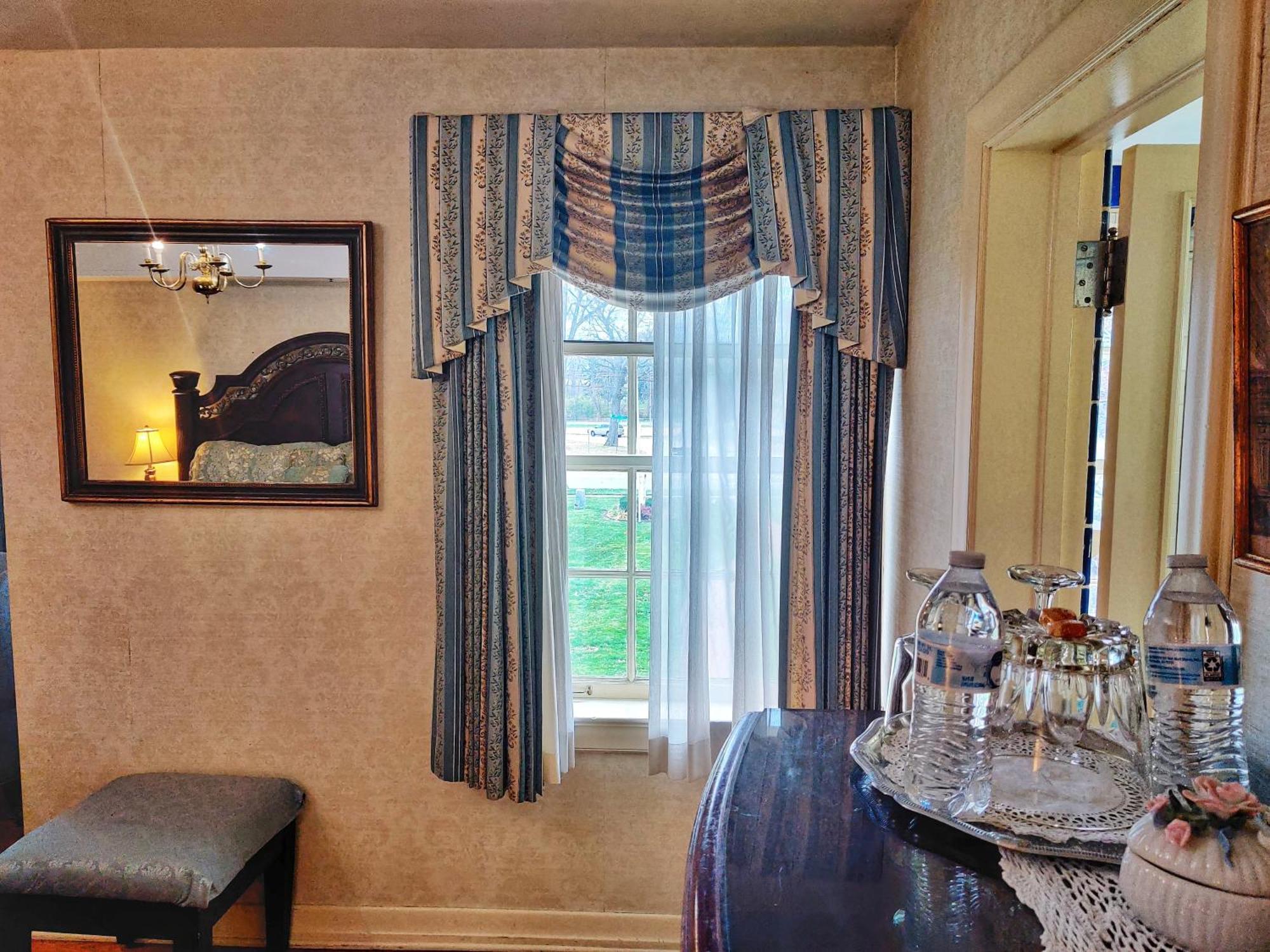 Montague Inn Bed & Breakfast Saginaw Extérieur photo